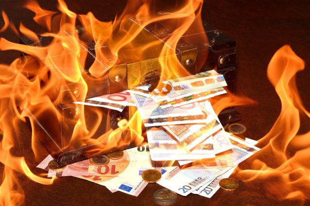 ΤΟ ΤΕΛΟΣ ΤΟΥ ΧΑΡΤΟΝΟΜΙΣΜΑΤΟΣ